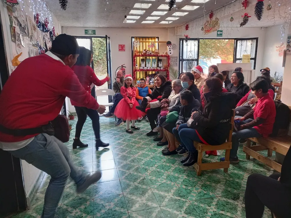 Community Christmas celebration at SanCris Language School